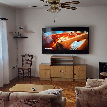 Apartmani Mazzarolli Jadranovo Zewnętrze zdjęcie