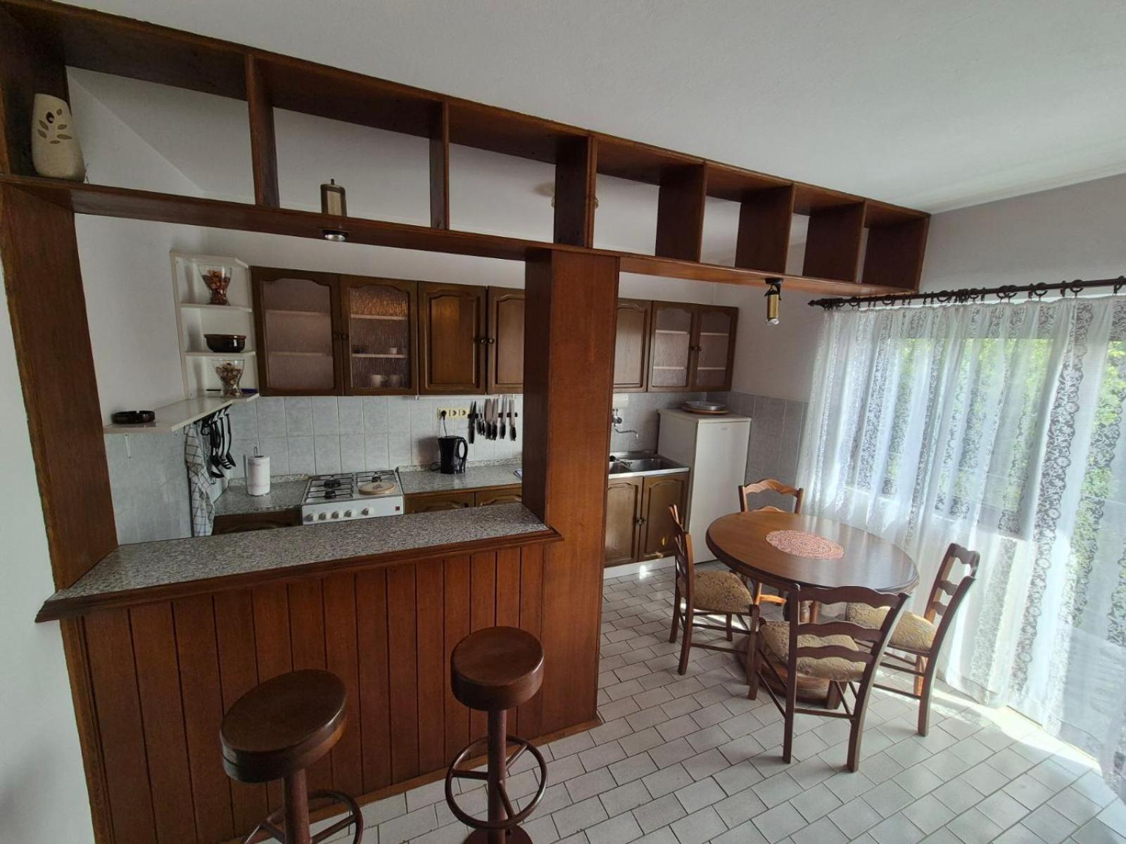 Apartmani Mazzarolli Jadranovo Zewnętrze zdjęcie
