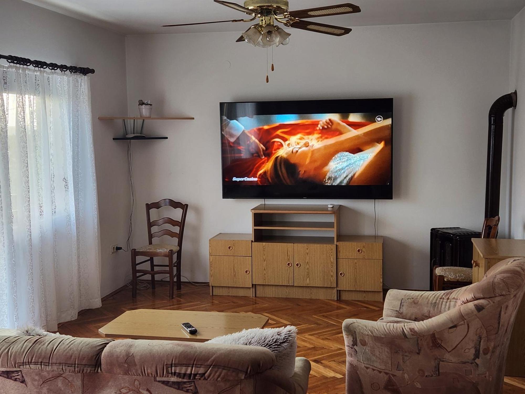 Apartmani Mazzarolli Jadranovo Zewnętrze zdjęcie